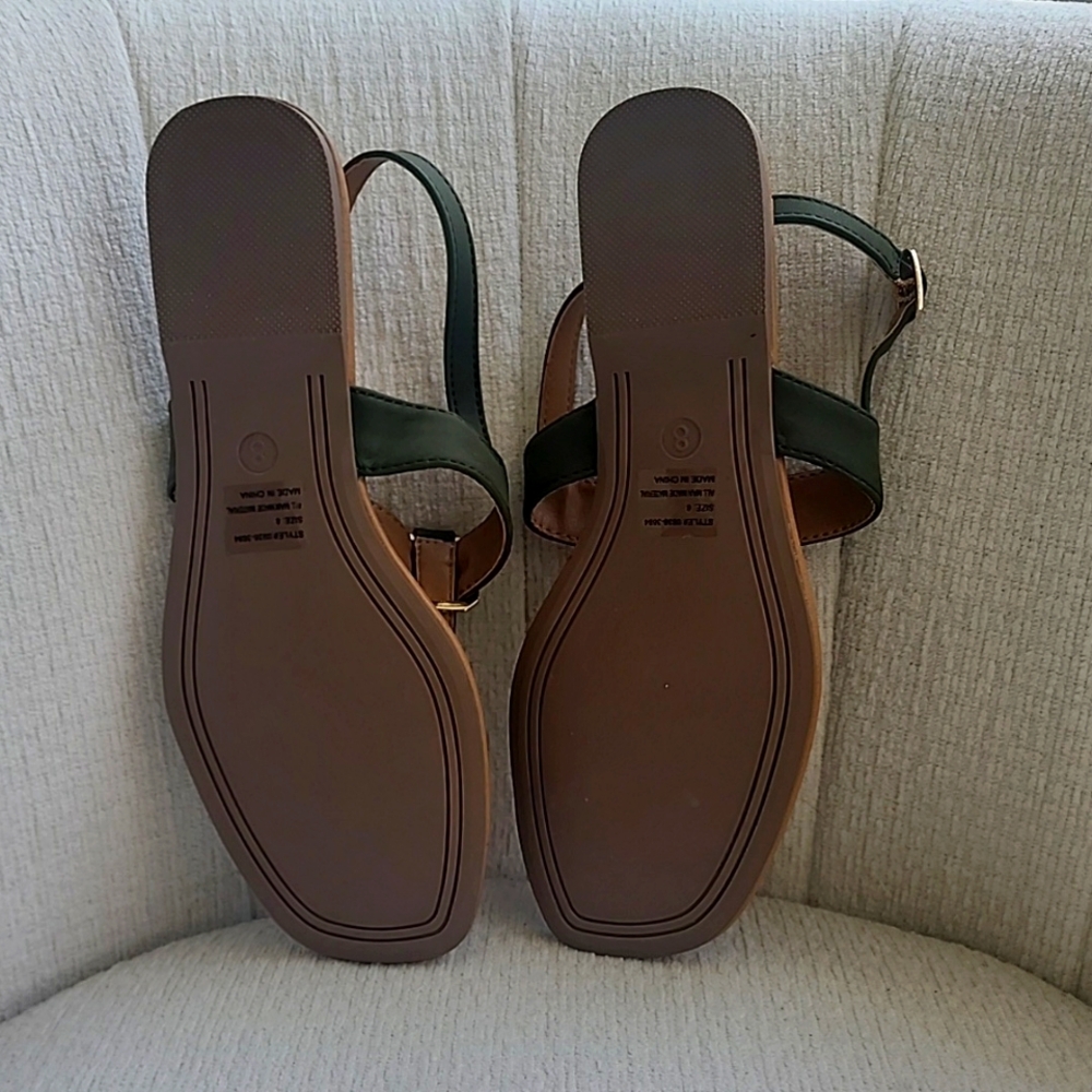 NY&Co Sandals - Picture 2 of 3